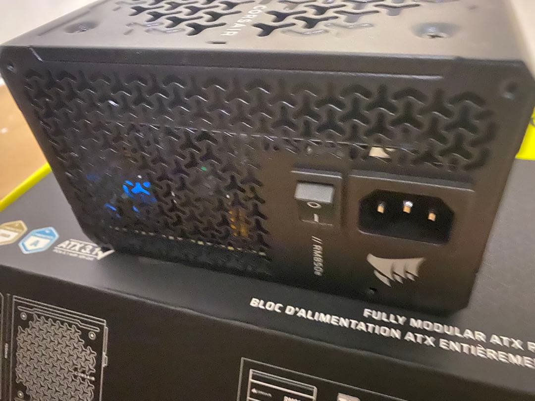 CORSAIR RM850e PC電源ユニット 850W　ATX3.1準拠