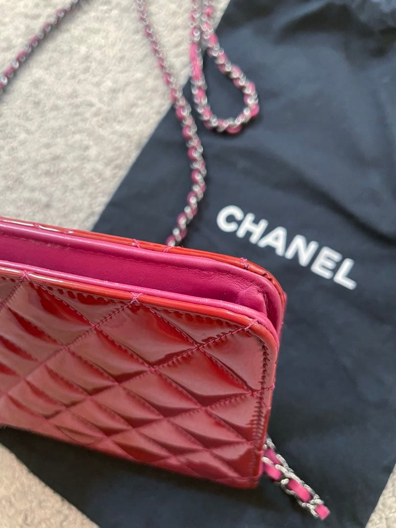 CHANEL シャネル　ショルダー　チェーンウォレット　パテント