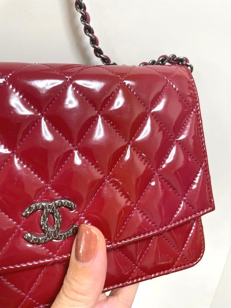 CHANEL シャネル　ショルダー　チェーンウォレット　パテント