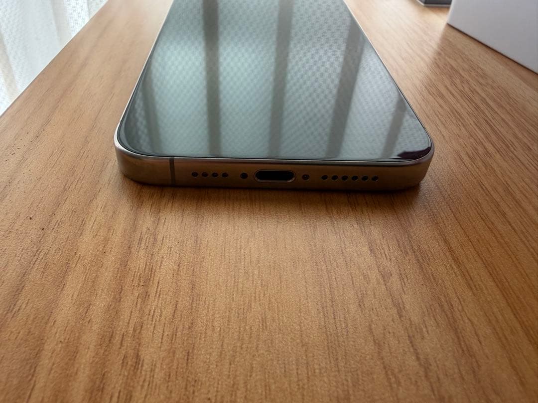 iPhone 15 Pro Max 256GB 未開封ケース付　SIMロック無