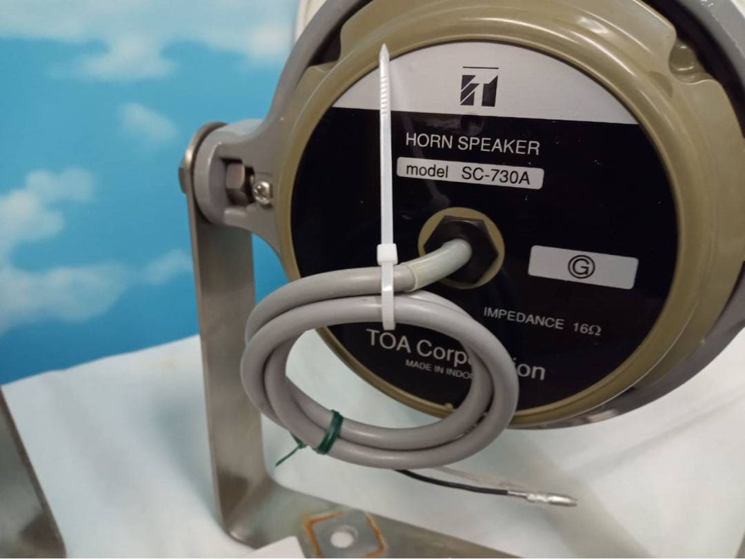 シンチン専用　TOA　スピーカー2本で60W　車載拡声器用