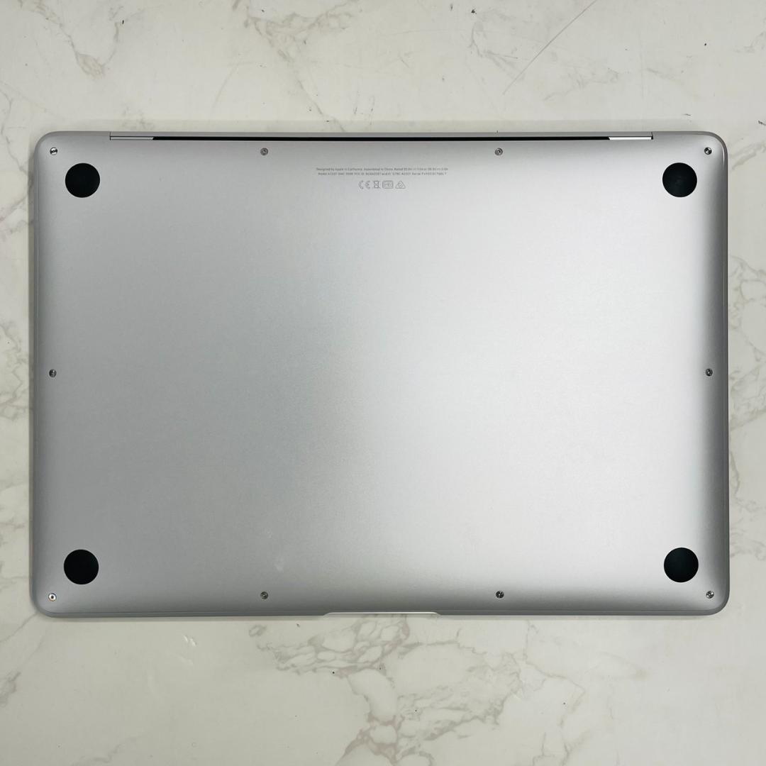 MacBook Air 13インチ 2020 M1 8GB SSD 256GB