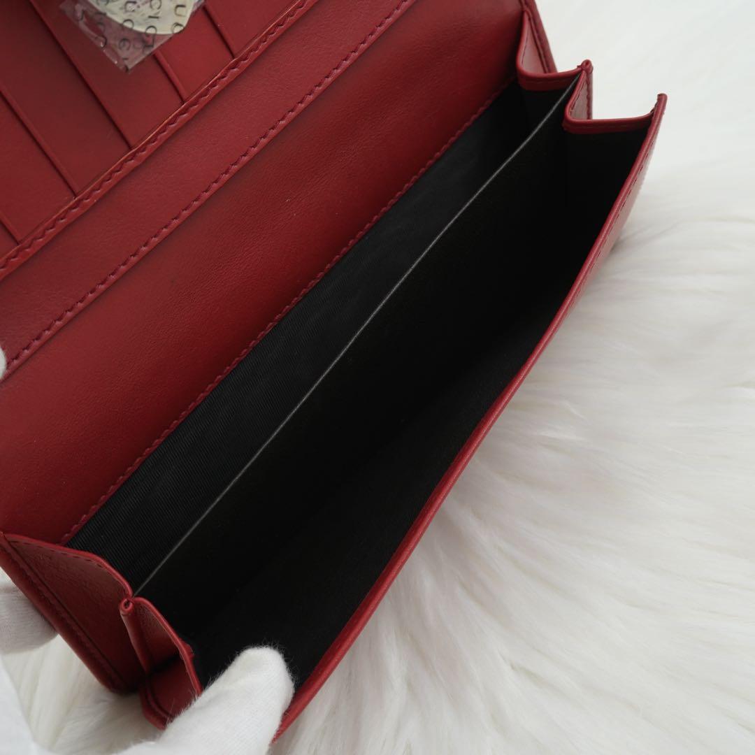 未使用品　箱付き　GUCCI グッチ　長財布　レザー　GG柄　シマ　レッド系