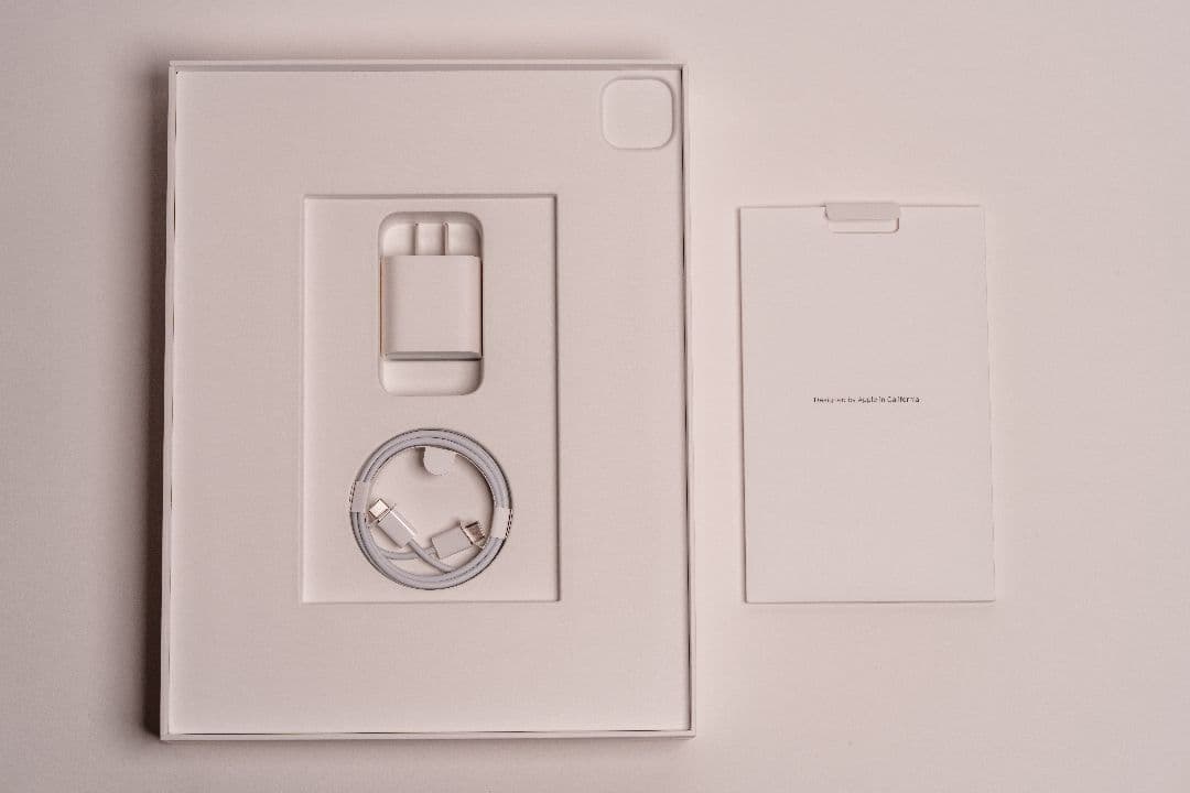 iPad Pro 12.9インチCellular 256GB 第５世代 ドコモ版