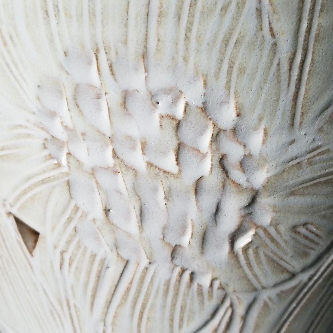 KNK.プロフ確認願います様 信楽焼傘立て 壷型彫 高さ４４cm