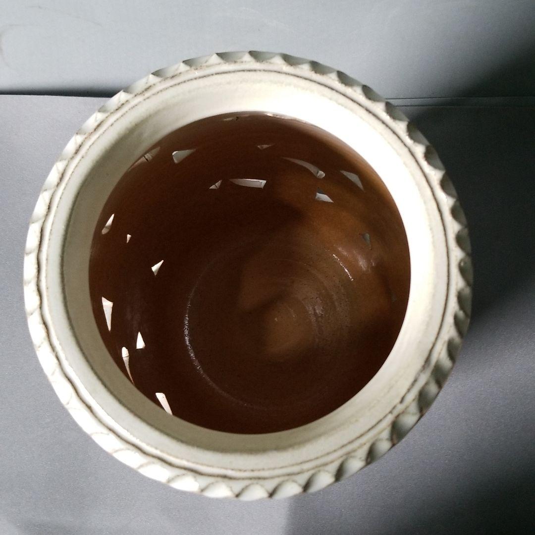 KNK.プロフ確認願います様 信楽焼傘立て 壷型彫 高さ４４cm