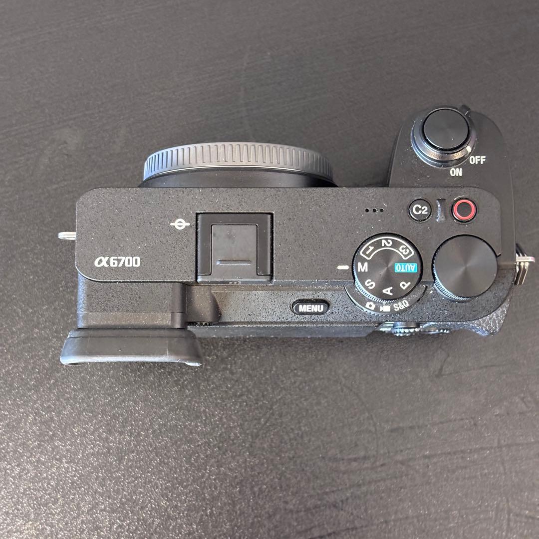 SONY α6700 本体＋バッテリー3個　最終値下げ
