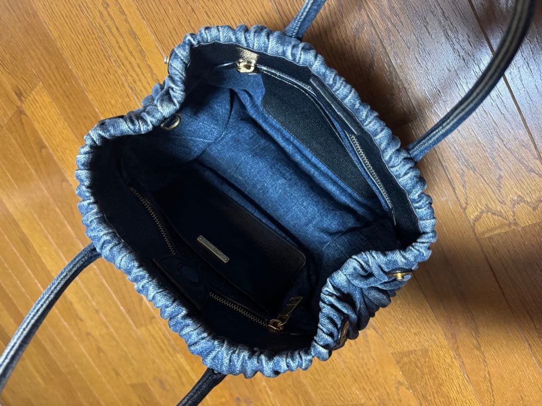 デニム調 ギャザー入りハンドバッグ