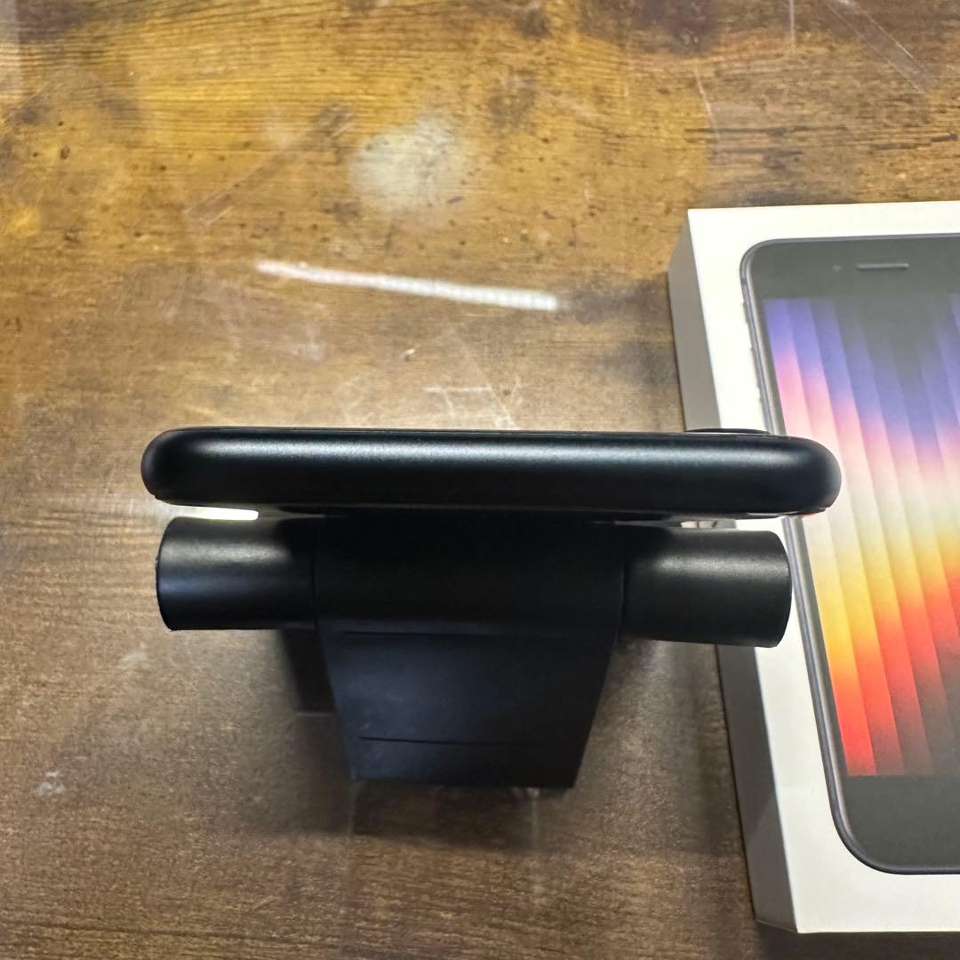 iPhoneSE3 128GB ブラック SIMフリー バッテリー100%