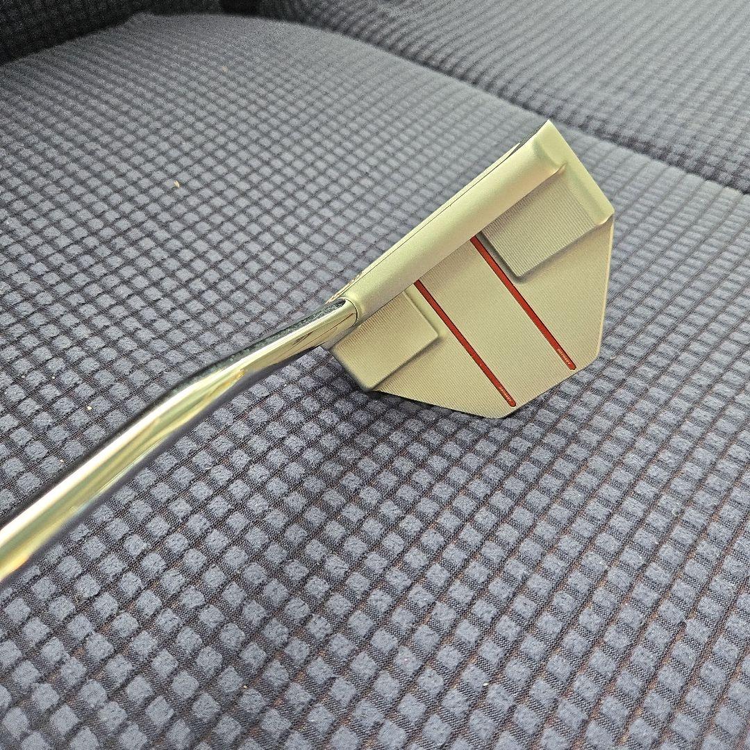 【お値下げ】ODYSSEY ゴルフパター 限定モデル ヘッドカバー付き