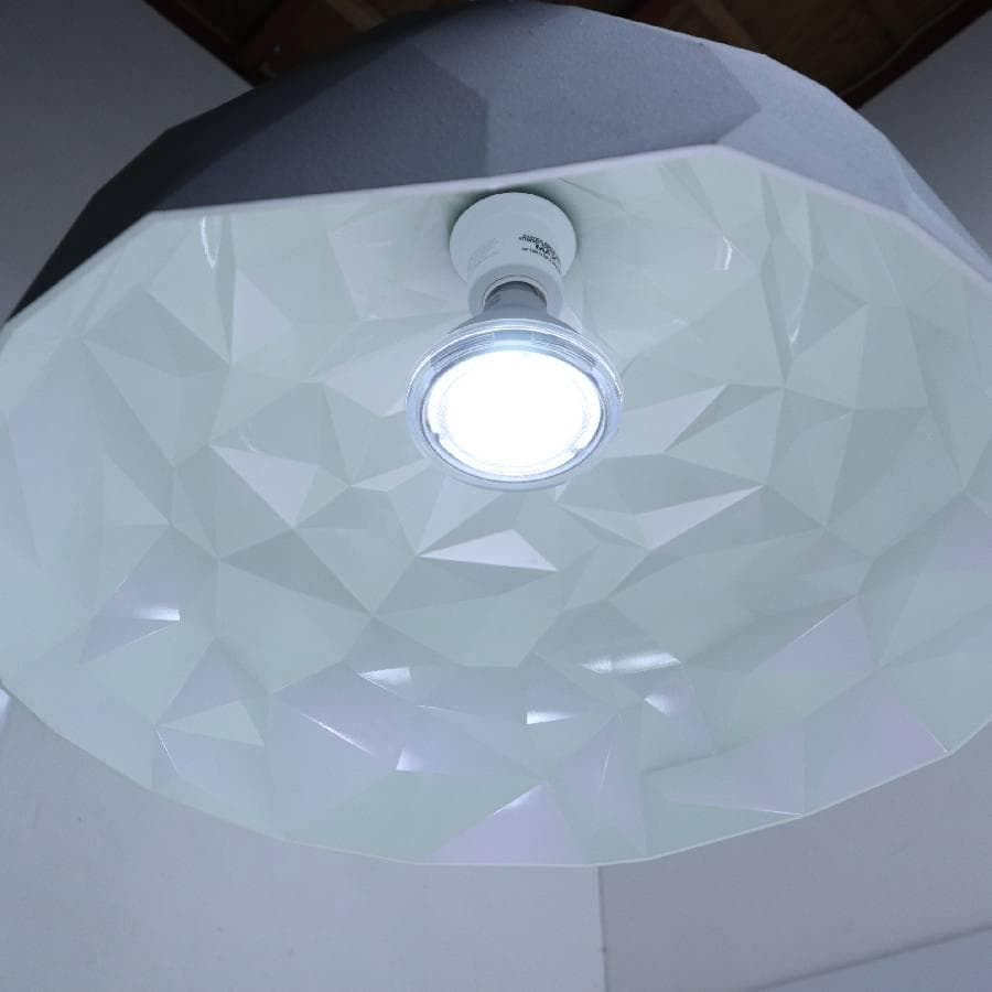 ディーゼル リビング ウィズ フォスカリーニ ロック サスペンション ライト 白