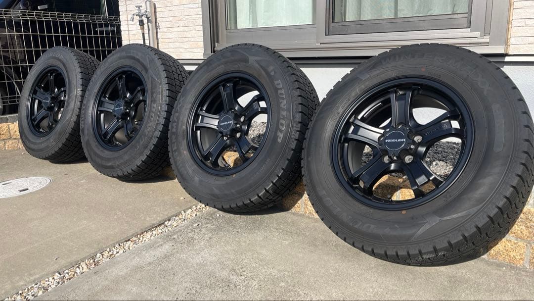 ⭐︎えいとさん専用⭐︎ デリカD5装着215/70 R16 スタッドレスタイヤ