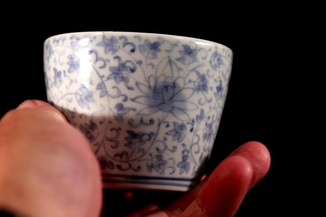 410 　古伊万里染付全面総花唐草蕎麦猪口　江戸中期