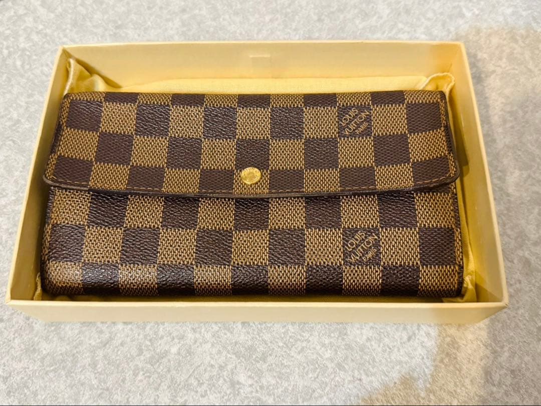 ルイヴィトン ポルトフォイユサラ ダミエ ブラウン 正規品