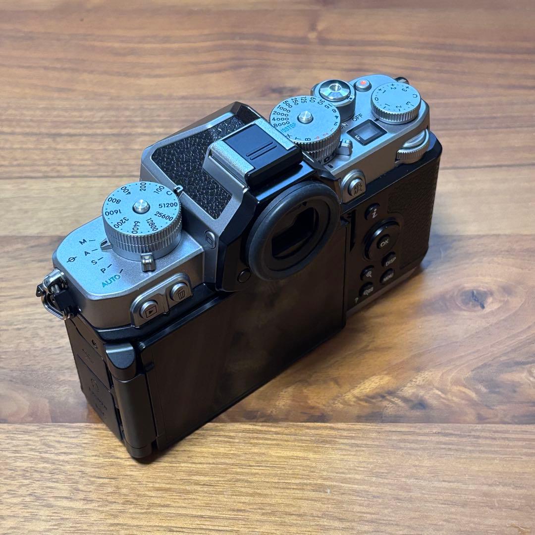 美品 ニコン Zf シルバー ボディ