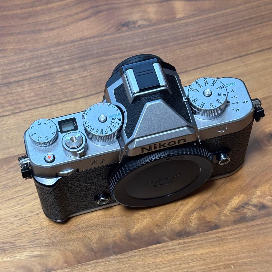美品 ニコン Zf シルバー ボディ