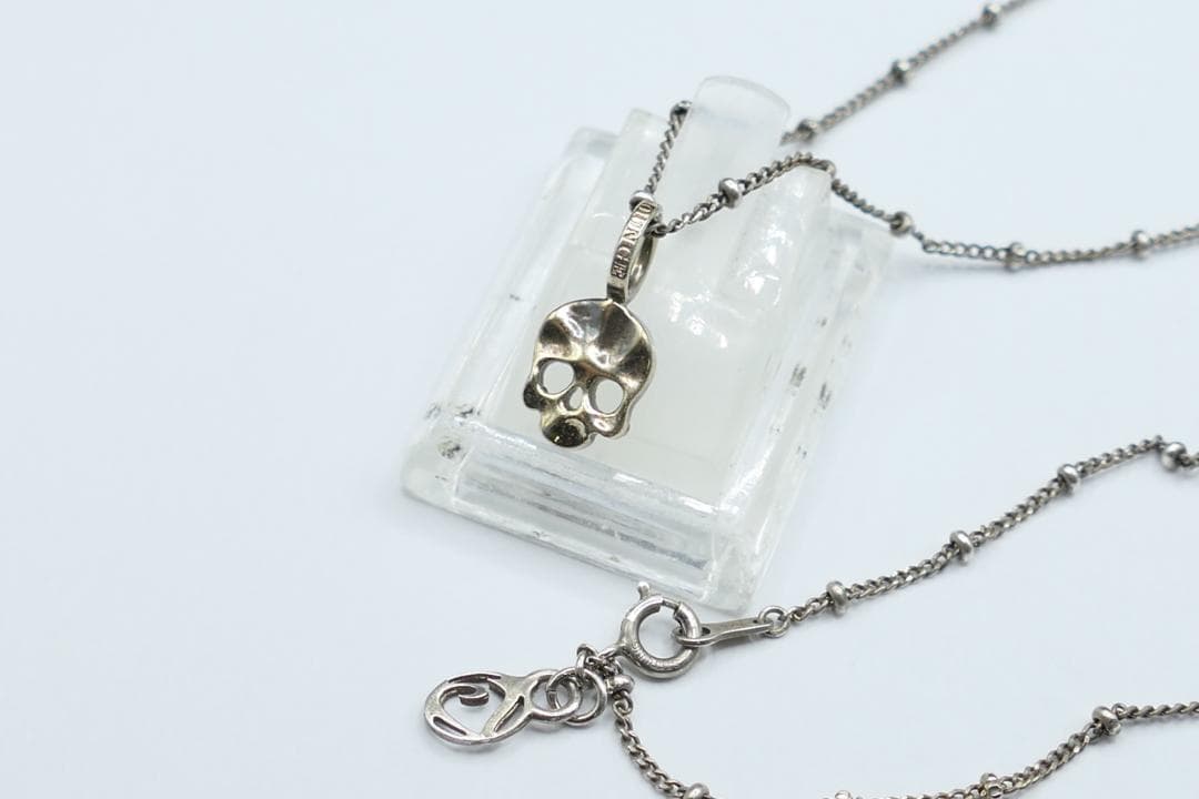 美品　ヴェルヴェットラウンジ　ストラクチャー　ペンダント スカル　ネックレス