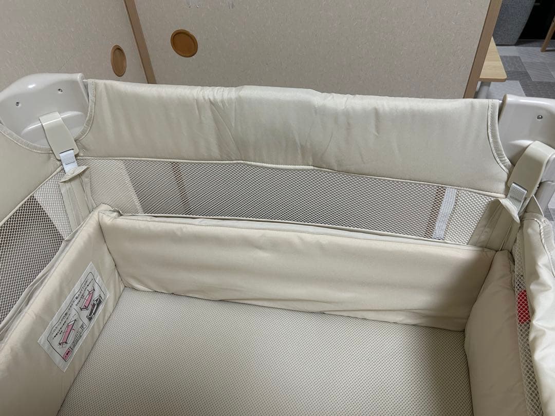 アップリカ　ココネルCOCONELベビーベッド ミルク