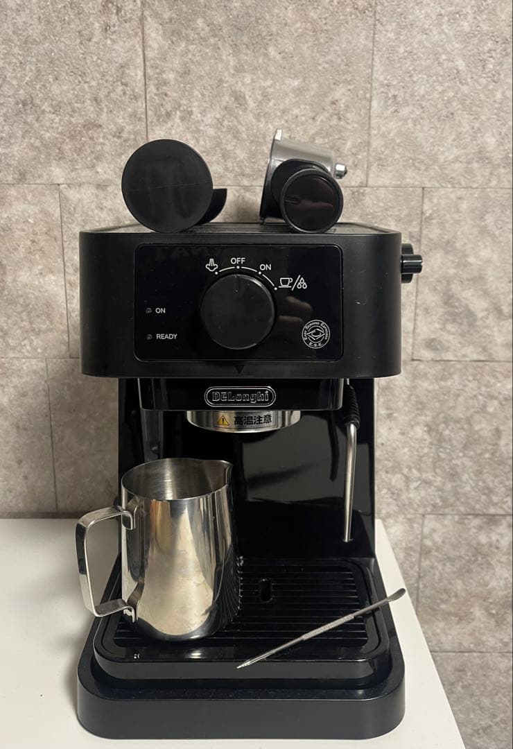 DeLonghi エスプレッソマシン ブラック