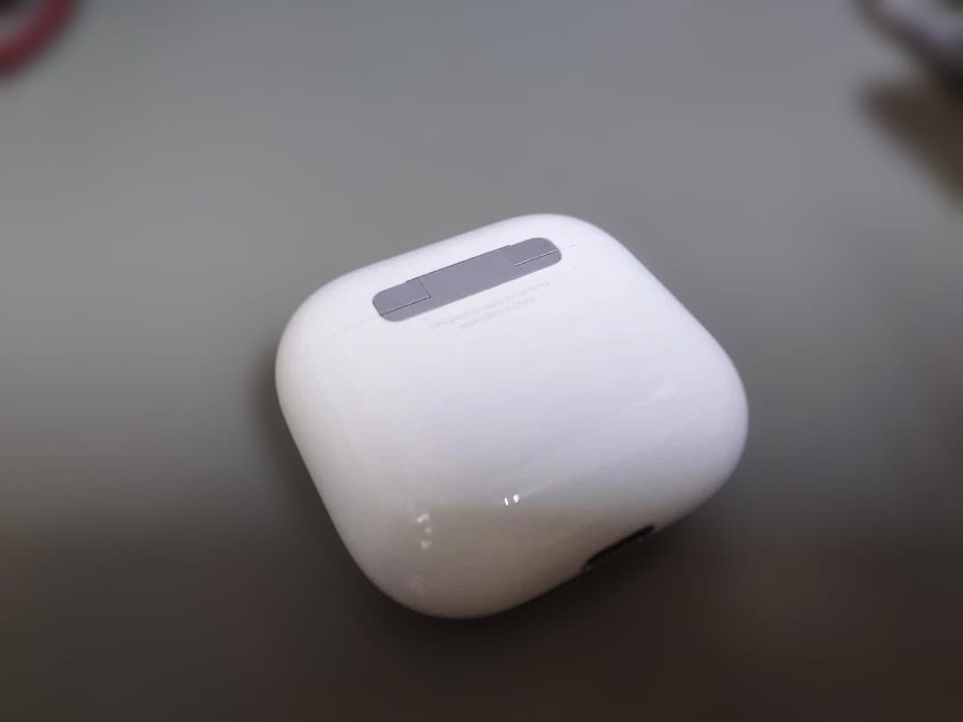 airpods 第4世代 NC&GPSなしモデル 中古美品