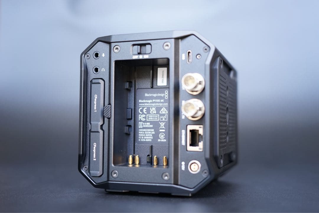 Blackmagic Pyxis 6K Lマウント