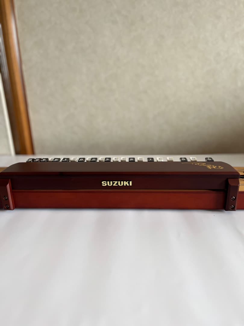 大正琴　桂　SUZUKI TAS-11