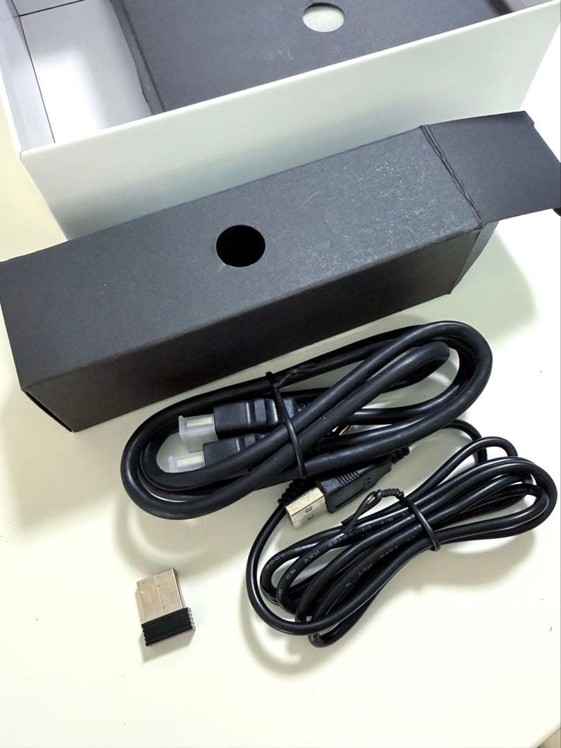 スマホ型プロジェクター　KABENI　カベーニ UENO-mono