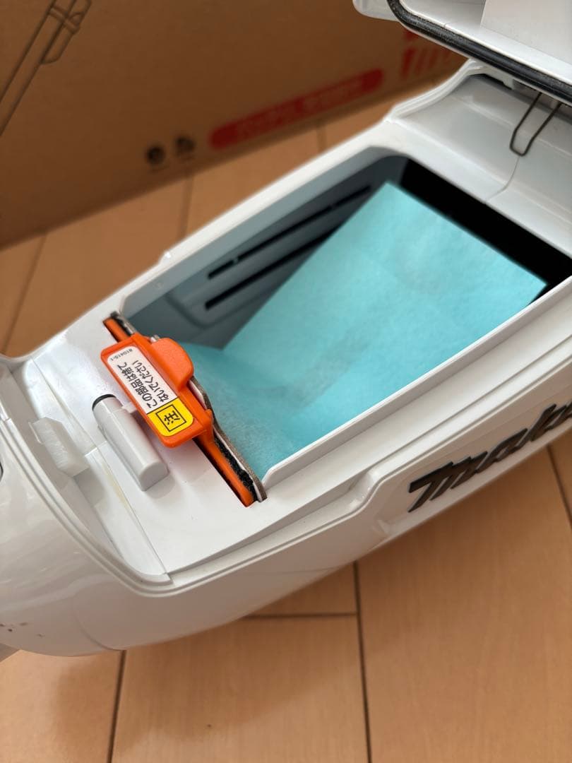 掃除機・クリーナー makita CL107FD