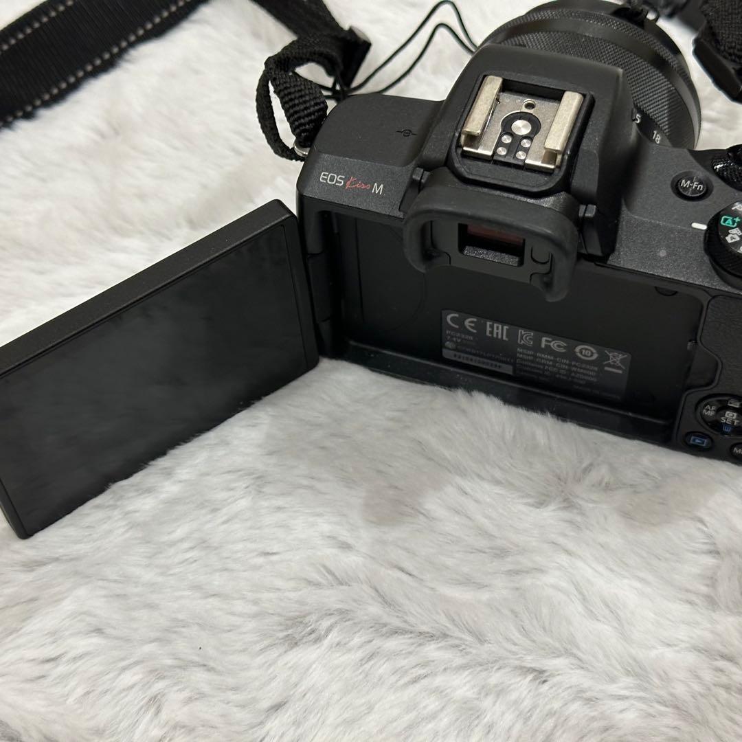 Canon ミラーレス EOS Kiss M