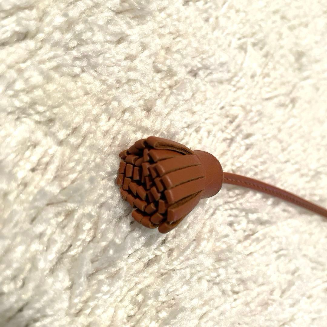 HERMES カルメンチータ　ゴールド　ブックマーク　チャーム