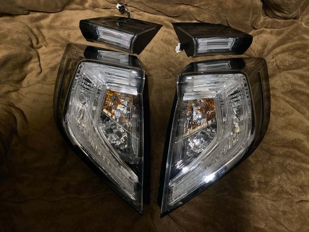 FK7.FK8 純正加工　テールランプ