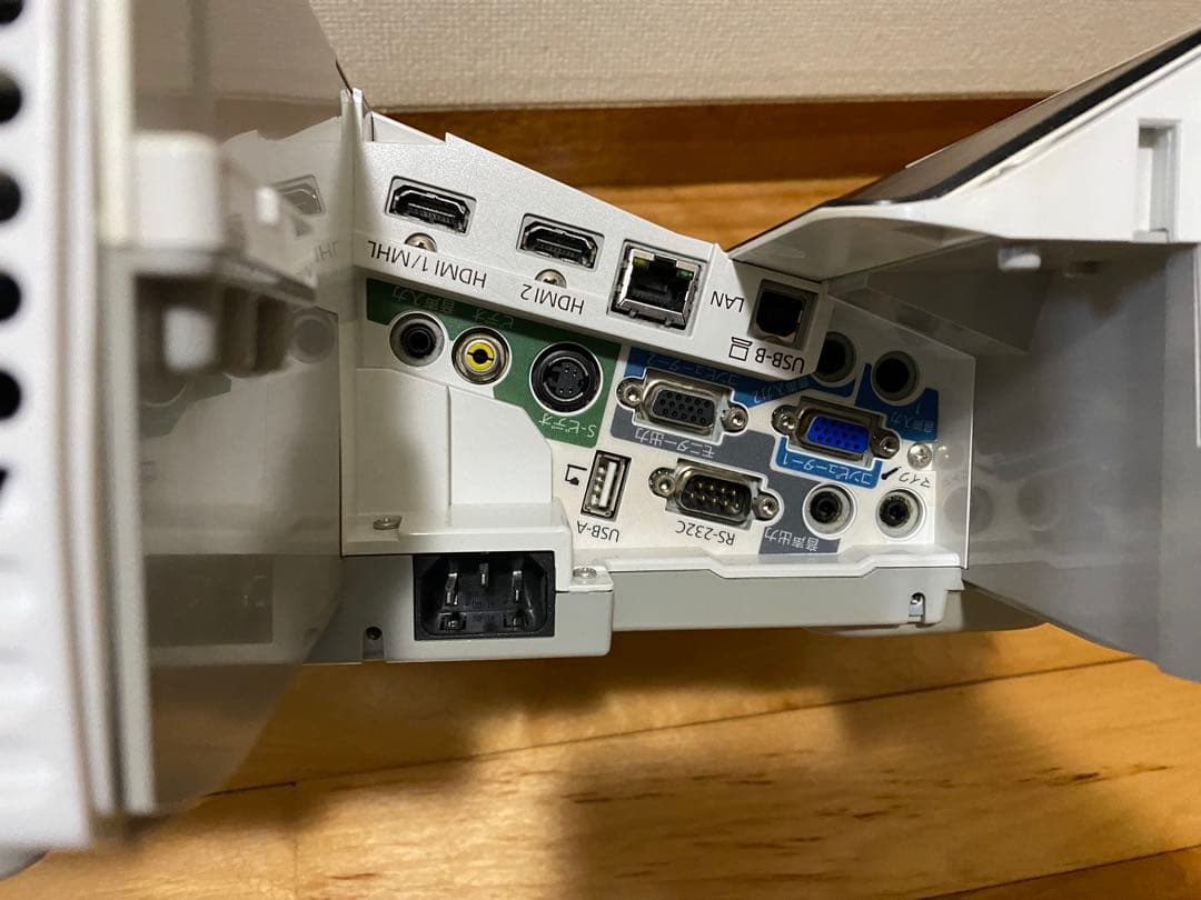【値下】EPSON EB-585W プロジェクター本体
