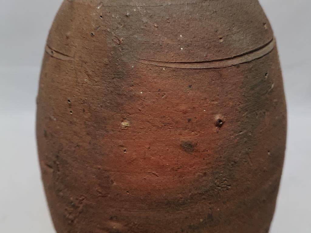 コレクター収集品　琉球　古陶壺屋焼　焼締徳利　「鬼の腕」　19世紀　江戸末期