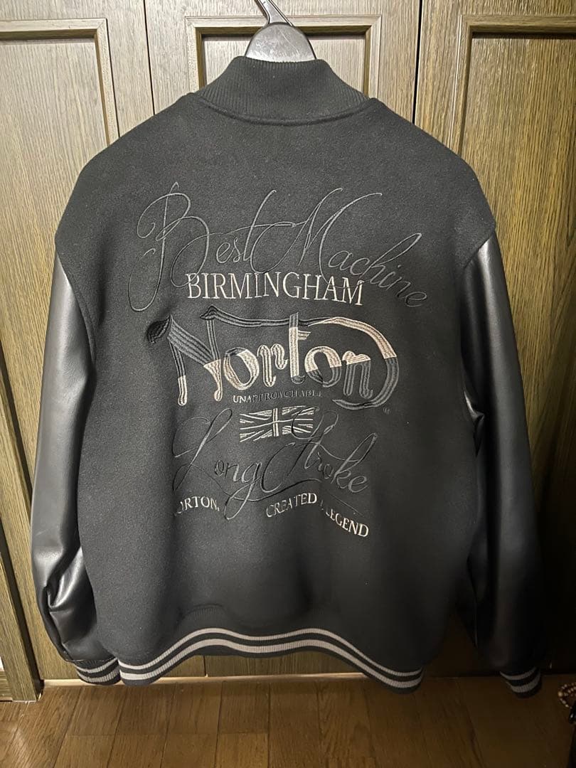 Norton スタジャン ブラック