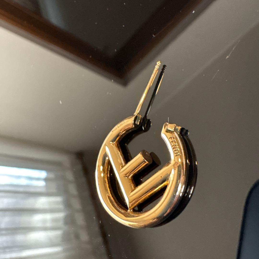FENDI earring フェンディピアス エフイズ 片耳のみ ゴールド系