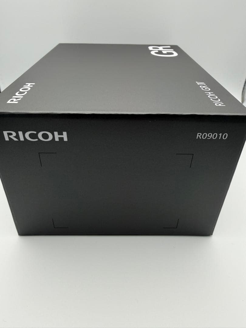 【新品・未使用】RICOH GR IV 正規品 保証書あり 未通電 匿名配送