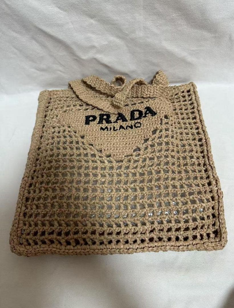美品正規品 PRADA ラフィアトートバッグ ベージュ　カゴバッグ