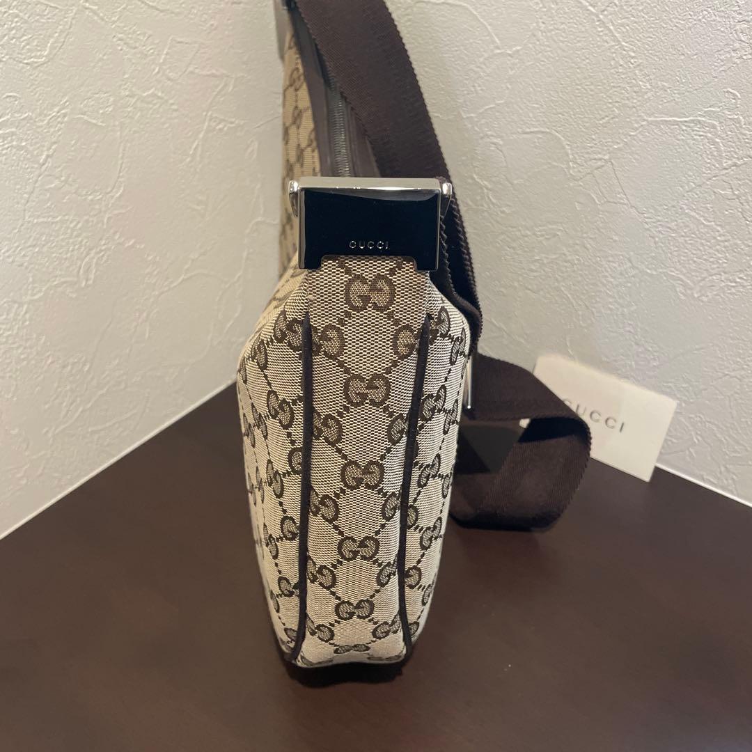 GUCCI グッチ GGキャンバス ショルダーバッグ 122790 三日月