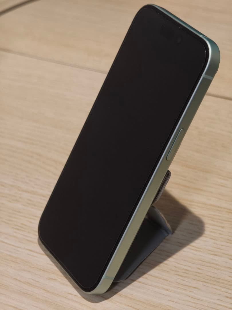 iPhone15 256GB グリーン　SIMフリー バッテリー85% 美品