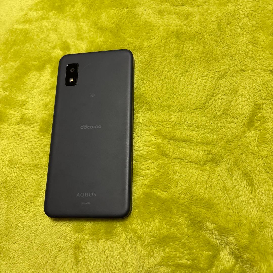 docomo AQUOS ブラック