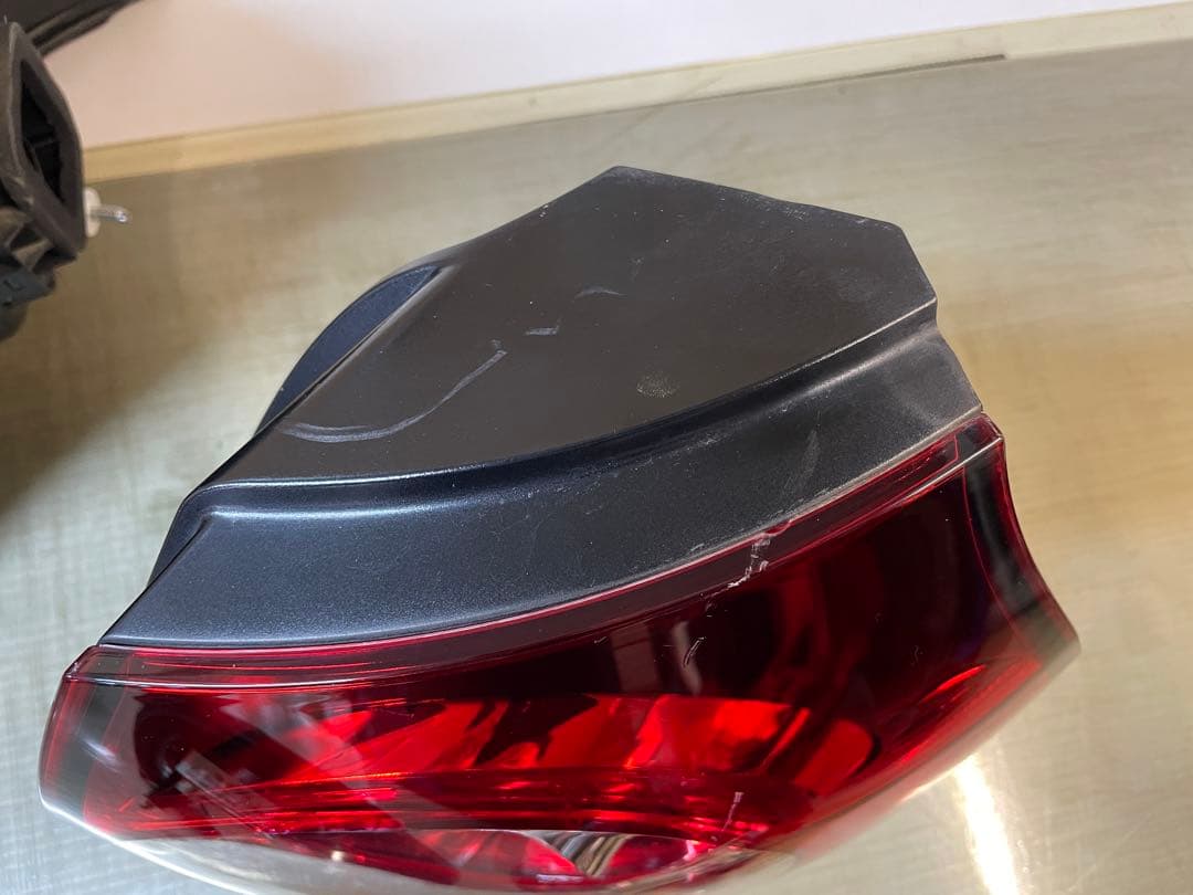 VW ゴルフ5 R32純正スモークテールレンズ　中古