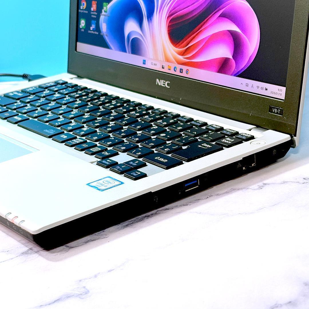 コンパクトサイズ☆corei5・メモリ8GB・SSD・Win11・ノートパソコン