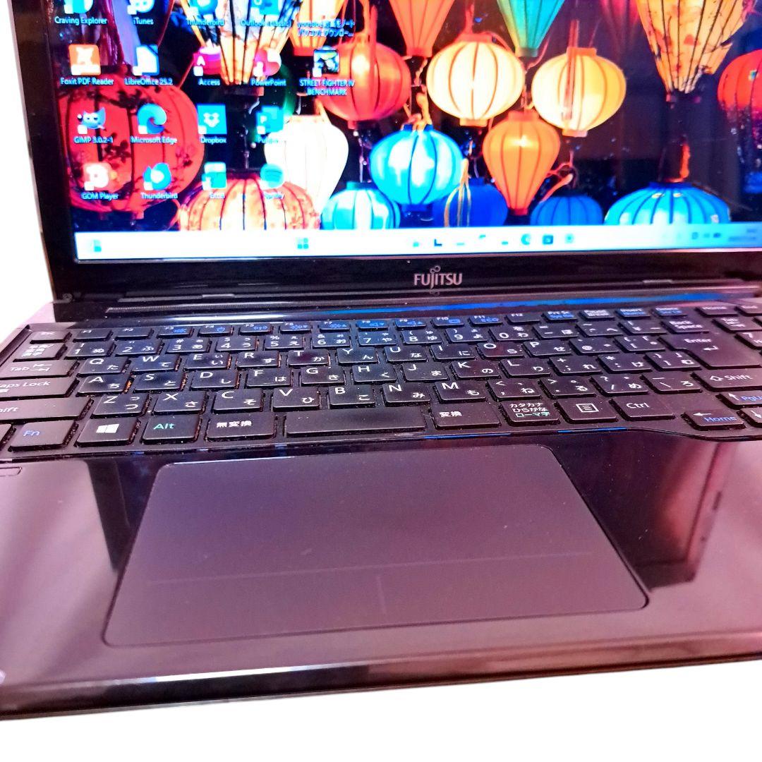富士通 ノートパソコン Windows11 オフィス付き i7 16GB SSD