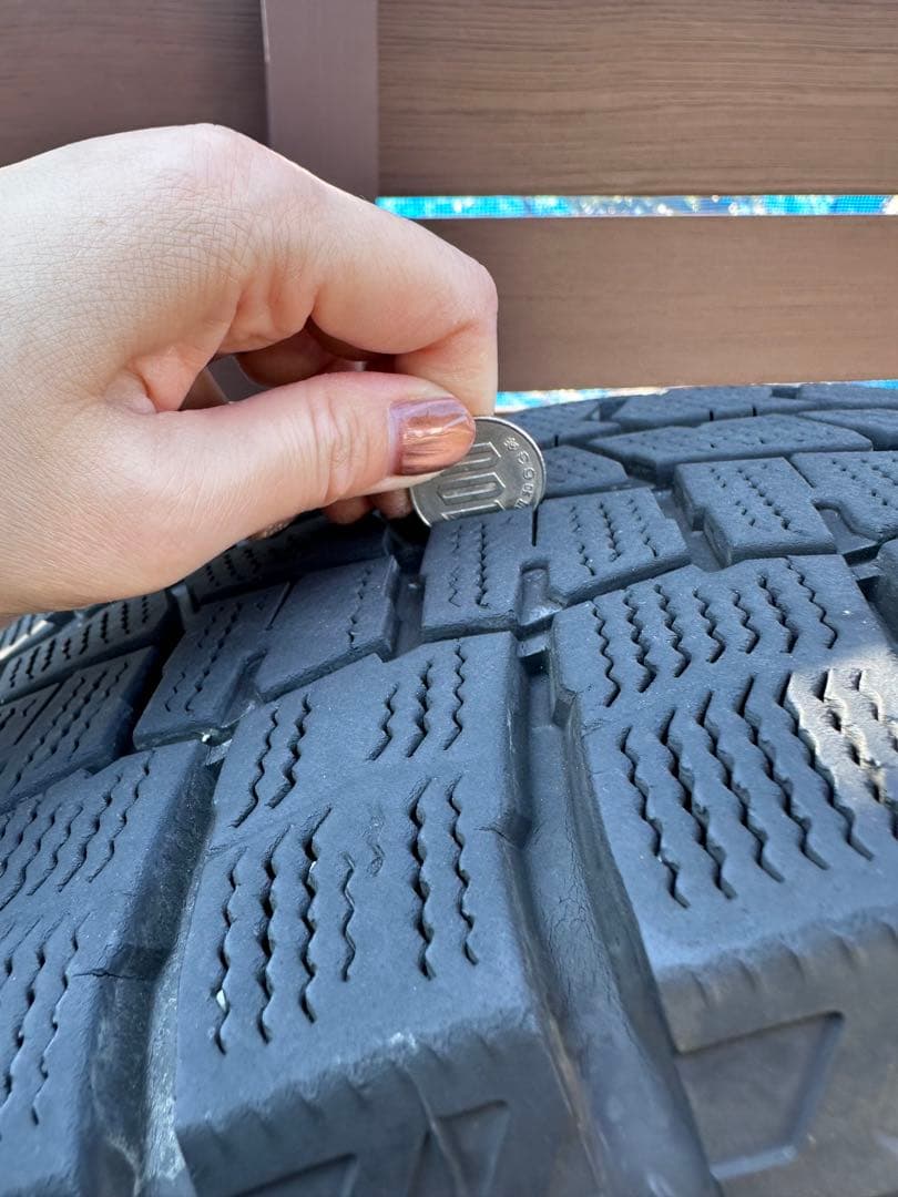 値下げ！MINIクロスオーバー F60スタッドレスタイヤ　４本セットDUNLOP