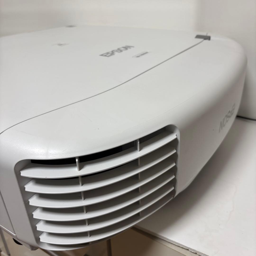 EB-L1500UH・12,000lm／1483Hレンズ付きELPLU04