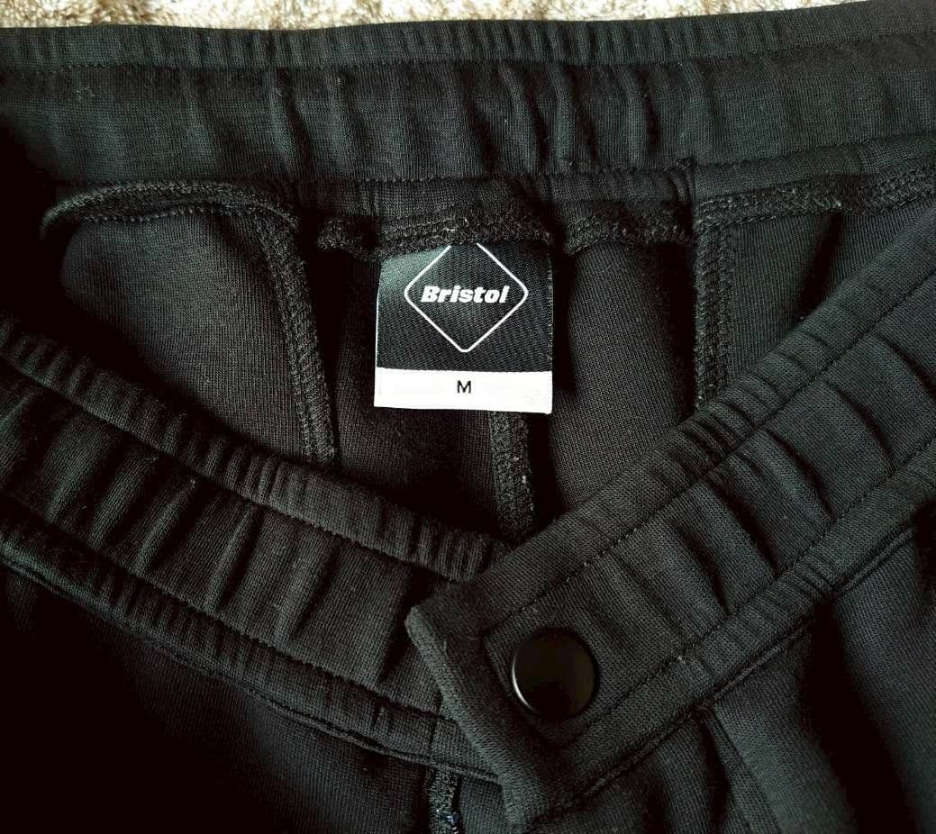2025Bristol ブラックショートパンツ