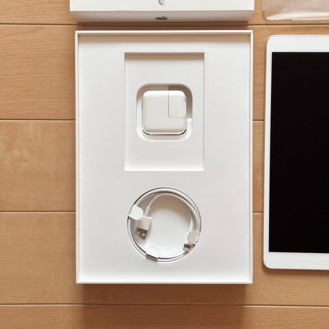 【美品】iPad Air (第3世代) 64GB 箱 充電器付き 即日〜翌日発送