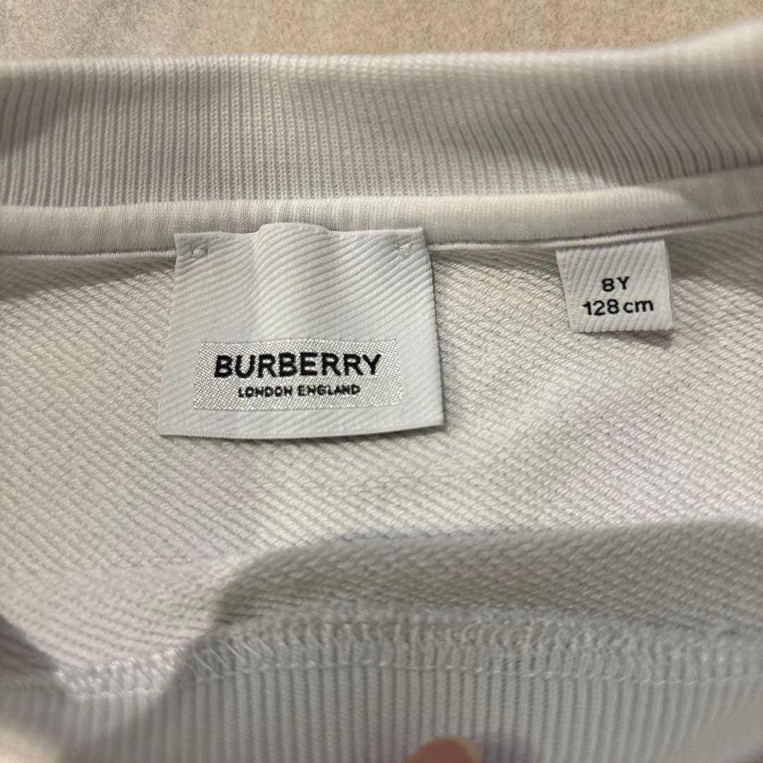 バーバリー　トレーナー　8Y
