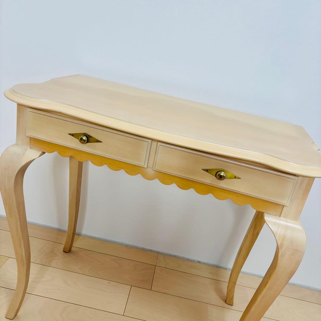 LYNN HOLLYN リンホーリンドレッサー 台　送料込み