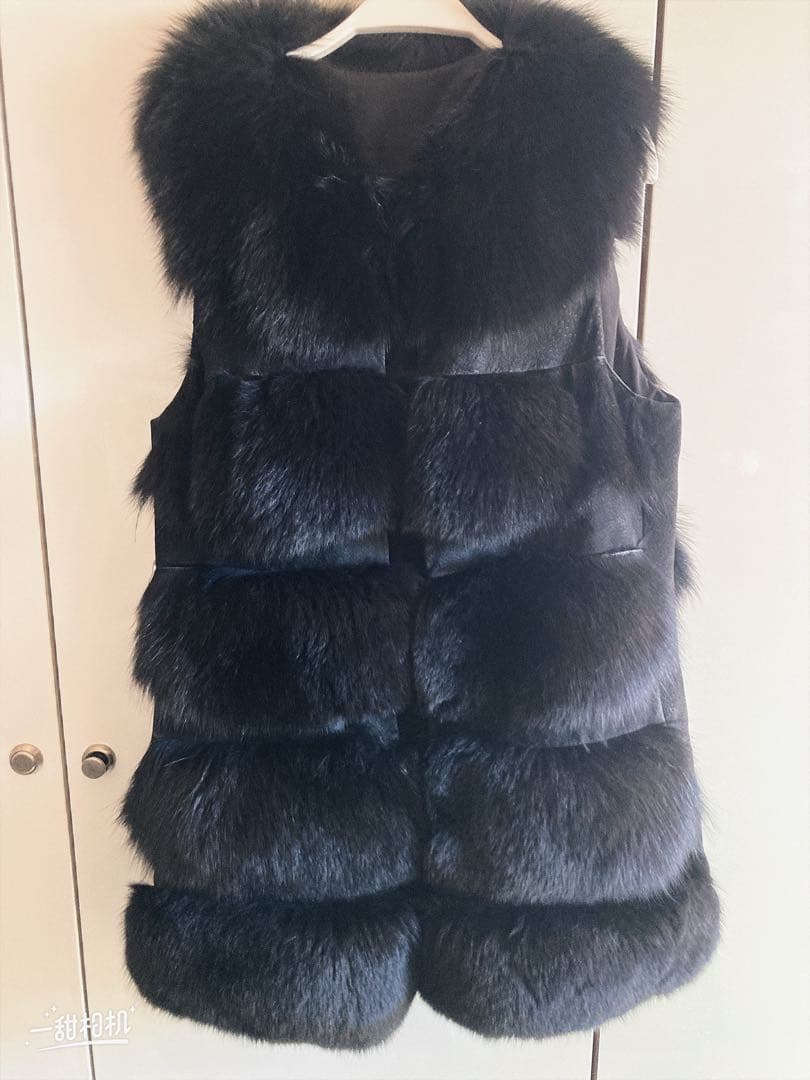 リアルフォックスファーハーフベスト　ブラック2Lサイズ　中古美品